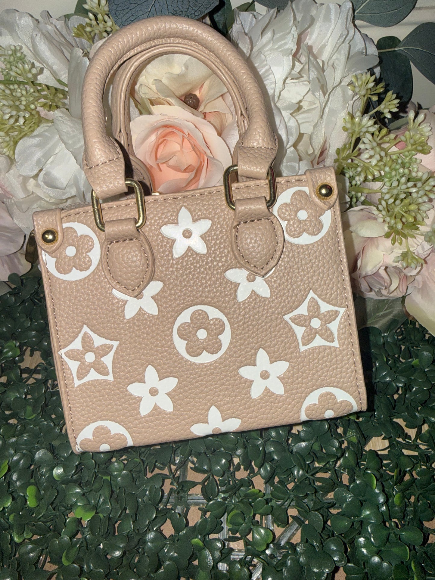 LV Tote